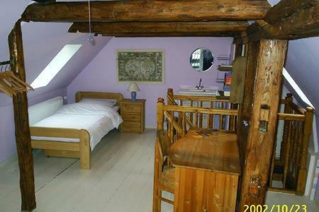 Altes Tageloehnerhaus Von 1510 Mit Garten Und Parkplatz Γκόσλαρ Εξωτερικό φωτογραφία